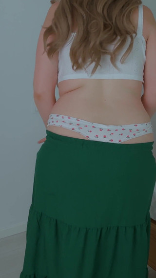 Huge Tits of an Elegant MILF Who Masturbates First Thing in the Morning, Beautiful PAWG Wife