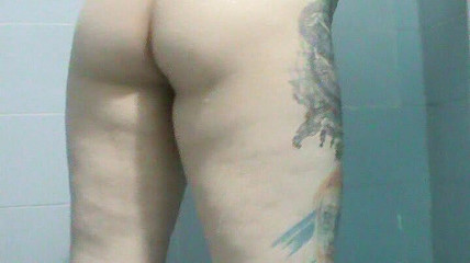 My ass is very horny.