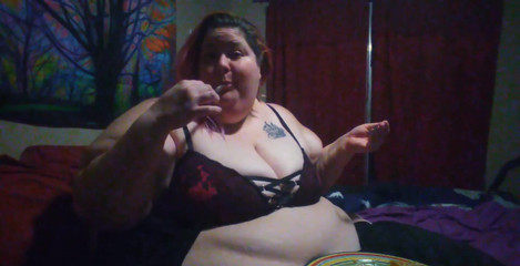 Huge steak feast for a goddess. 17 minutes of stuffing.