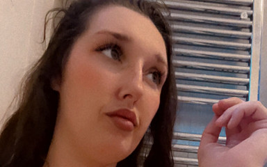 Come and have a bath and play with me